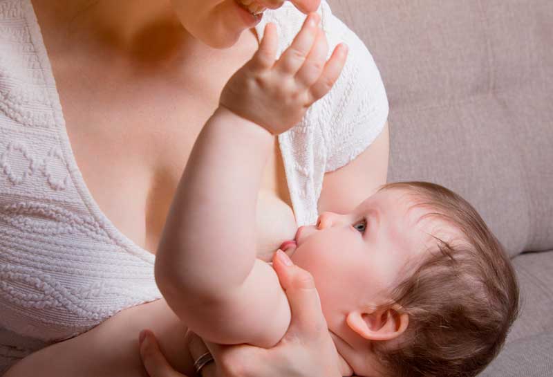Pros and cons of breastfeeding
