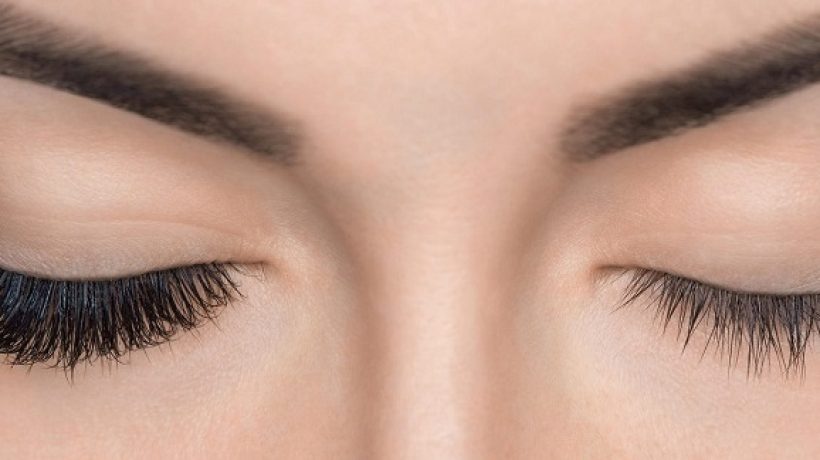 How to grow the eyelashes naturally and quickly