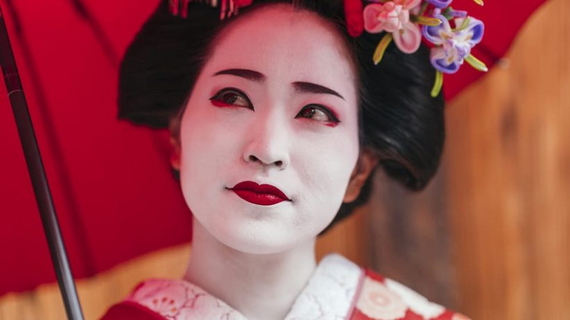 Traditional Japanese makeup