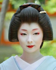 Traditional Japanese makeup