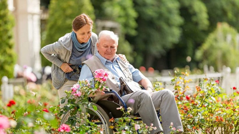 The Dos and Don’ts of Visiting an Assisted Living Facility