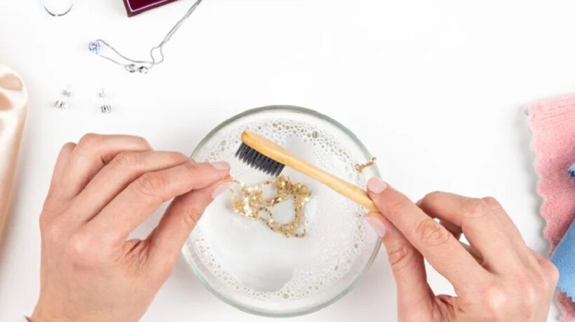 How to Clean Gold Jewelry at Home: A Step-by-Step Guide