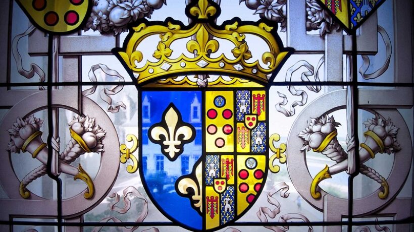 What’s a Family Crest, Anyway?