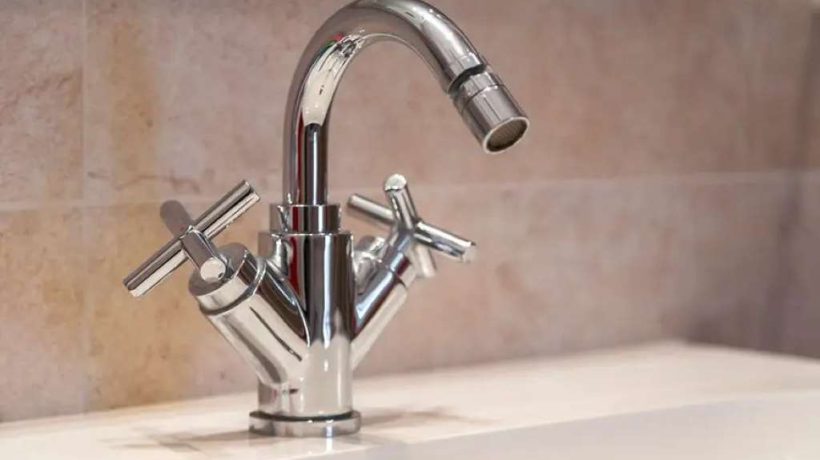 The Ultimate Guide to Fixing a Dripping Bathtub Faucet