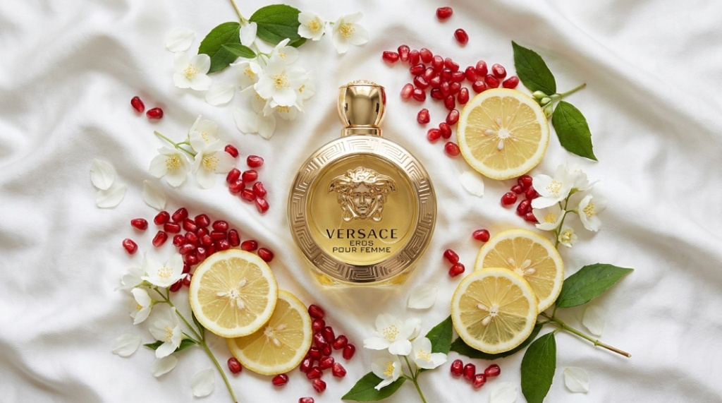 Elegant Versace women perfumes collection comparison